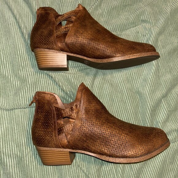 Booties - Picture 1 of 5